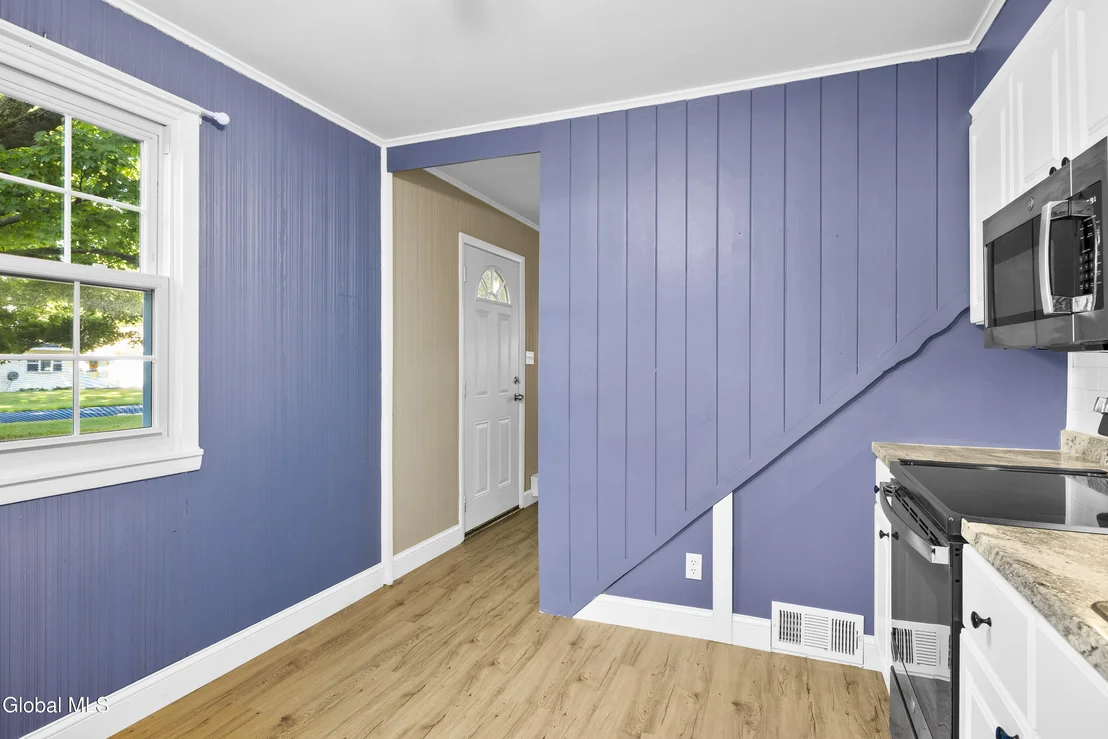 Photo of 1083 Inner Drive