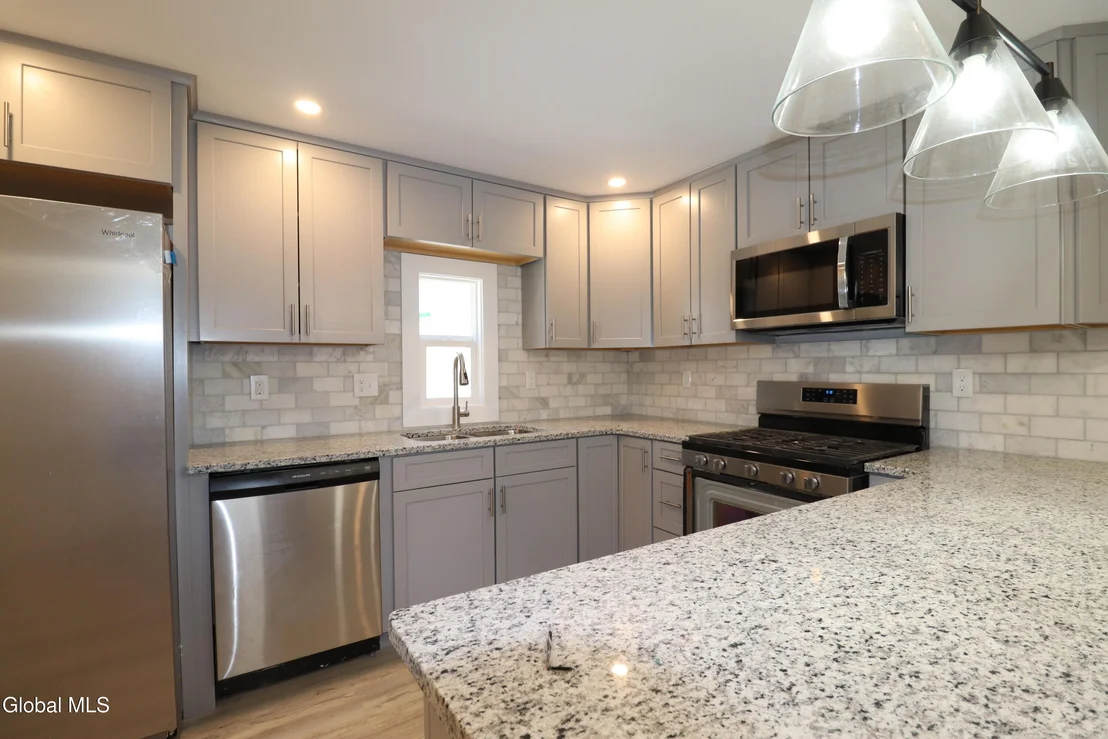 Photo of 417 Eleanor Street