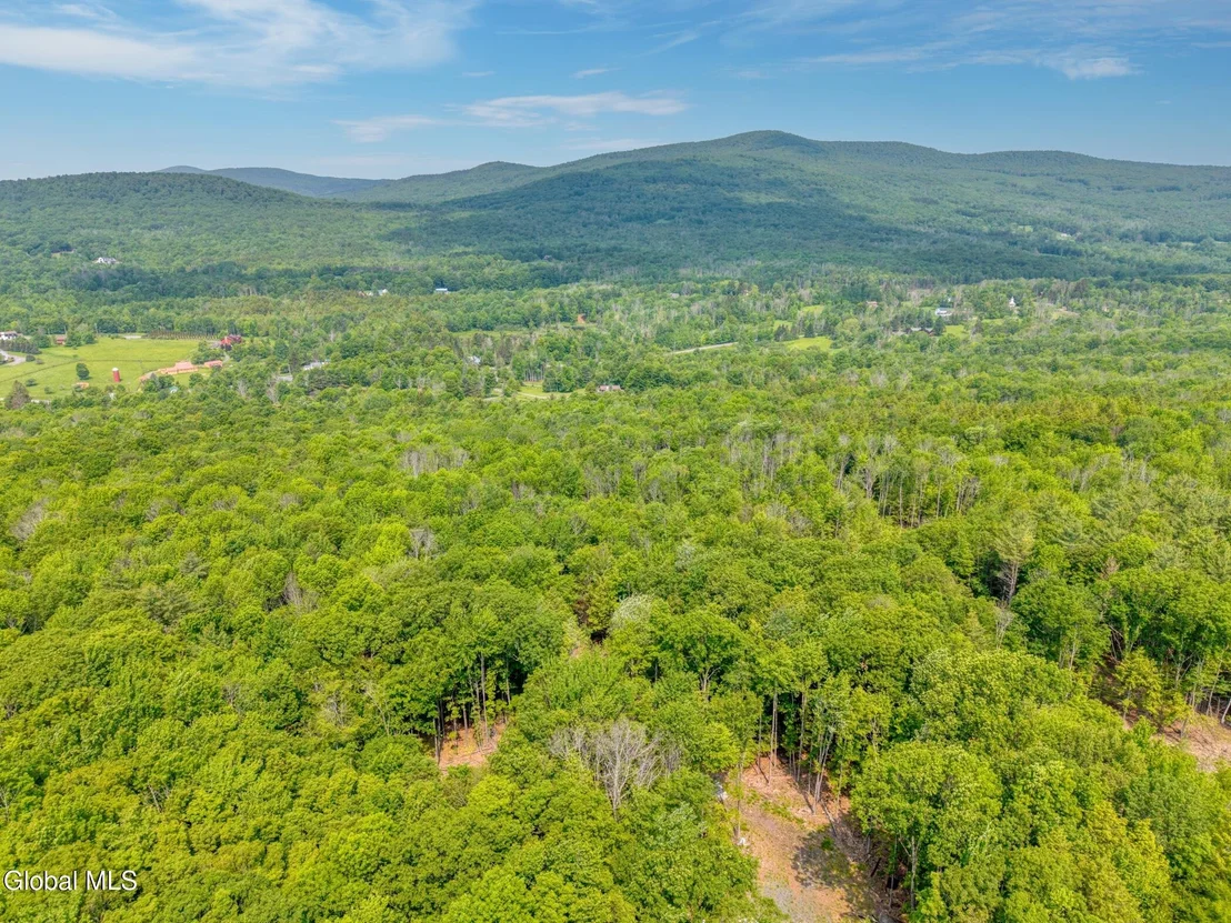 Photo of Unit LOT8 at 8 Boulder Brook Road
