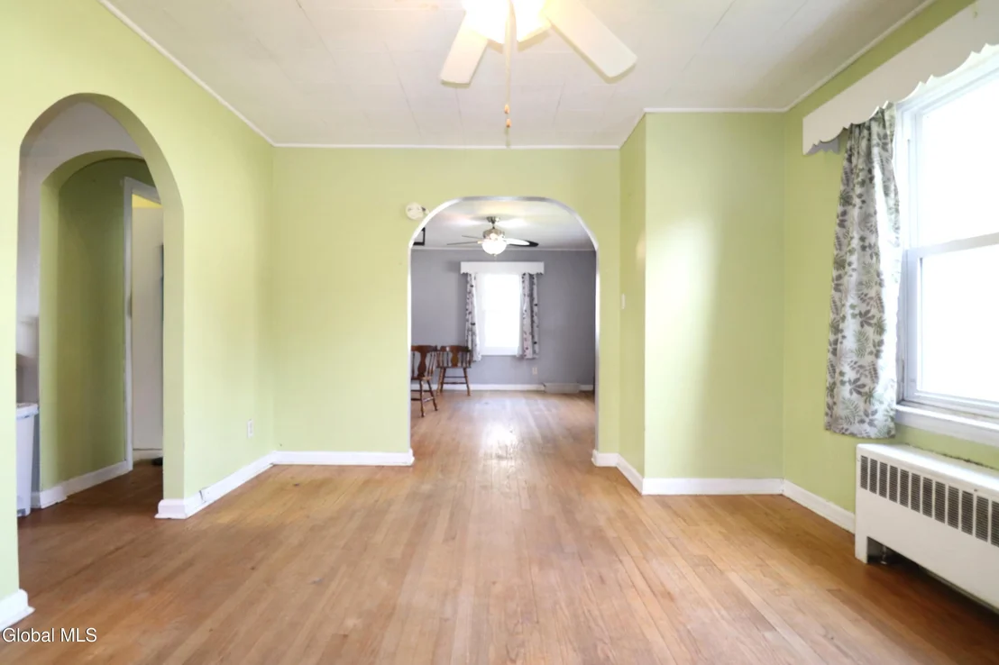 Photo of 2116 Neil Street