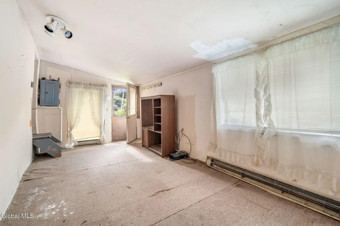Photo of 400 Stannard Road