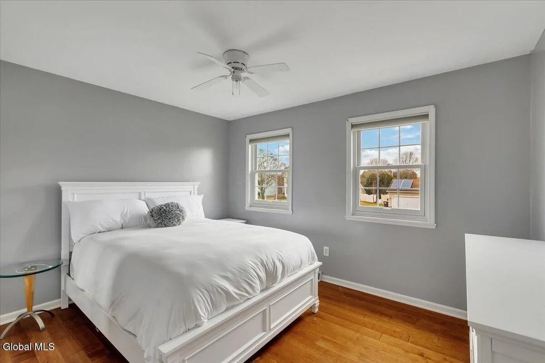 Photo of 128 Horizon Boulevard
