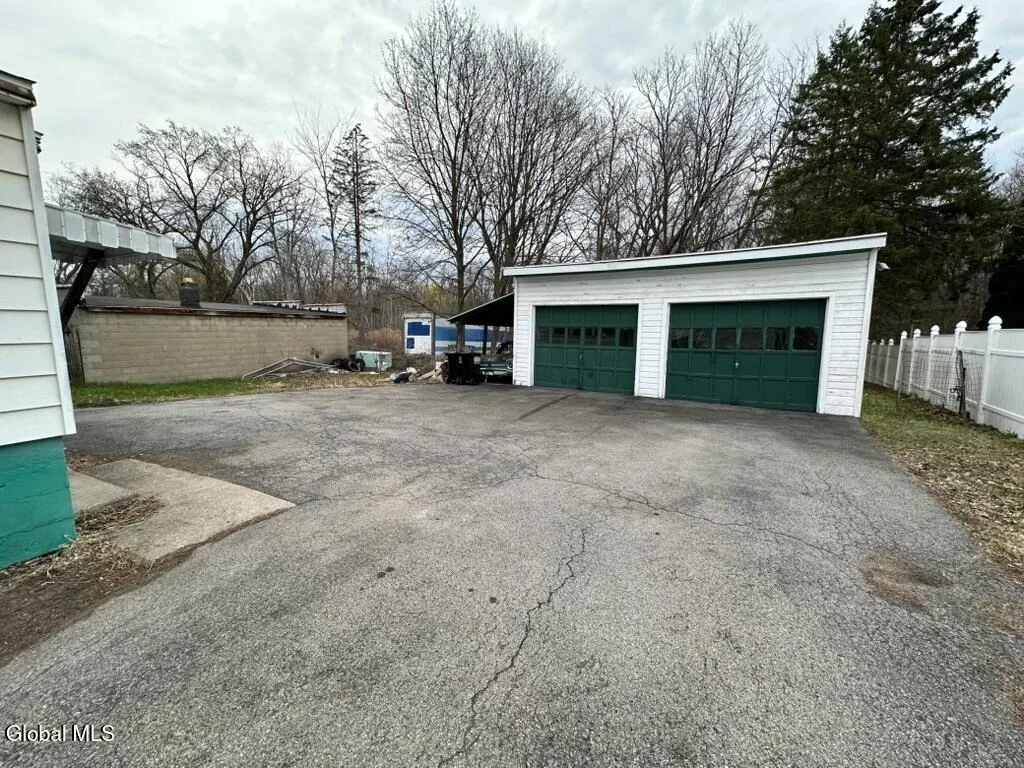 Photo of 382 Ballston Road