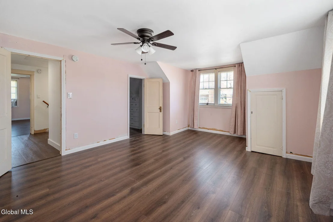 Photo of 137 Washington Avenue