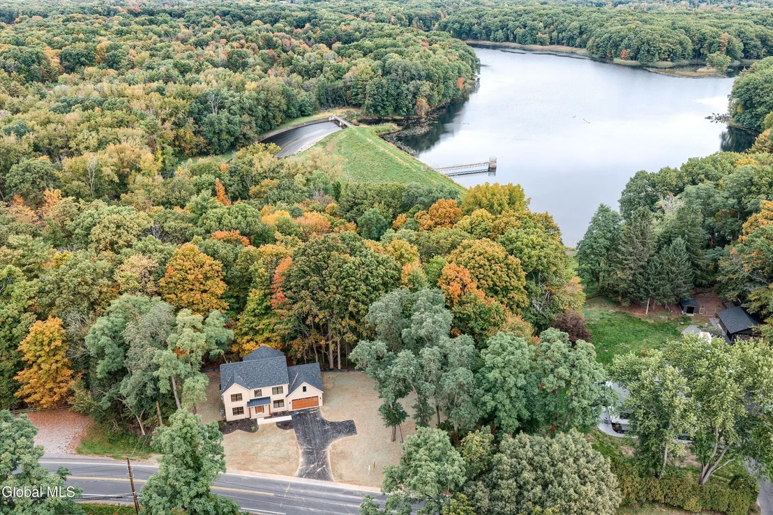 Photo of 1737 Crescent Road