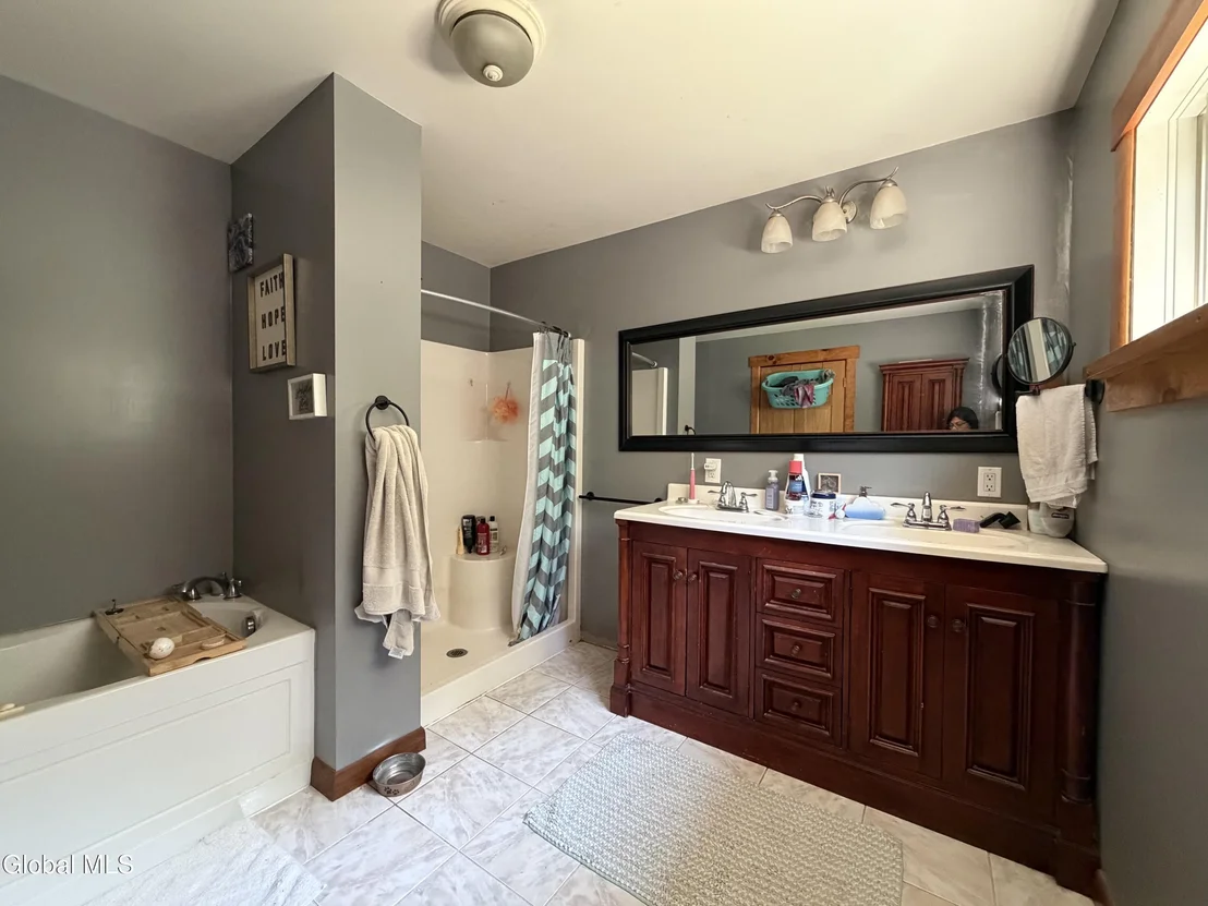 Photo of 24 Lakeview Avenue