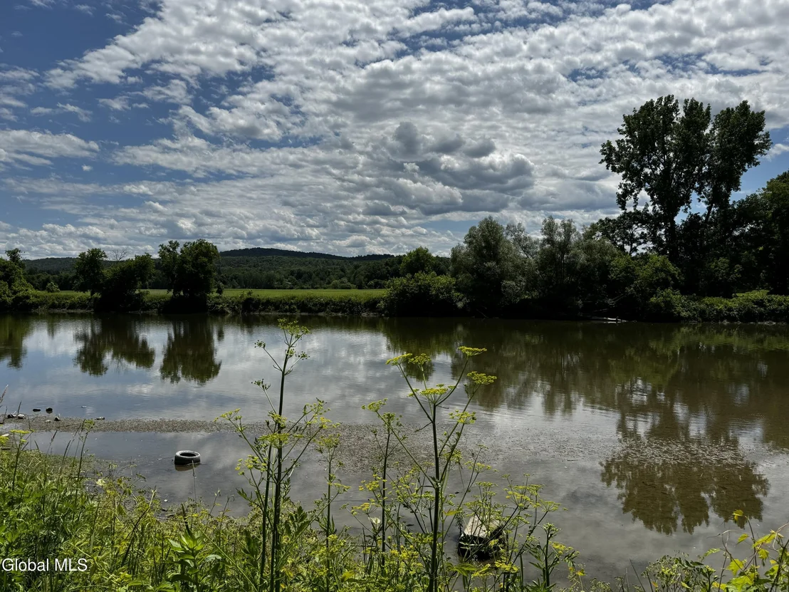 Photo of 21 River Road