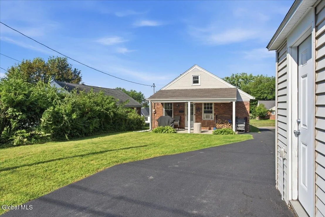 Photo of 8 Center View Drive