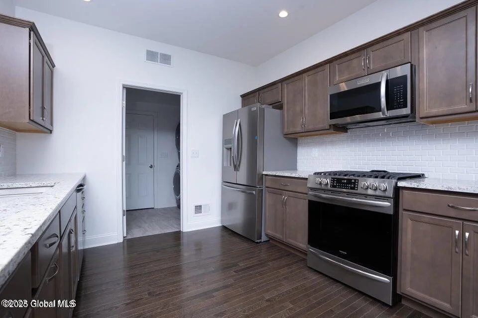 Photo of 933 Ridge View Circle