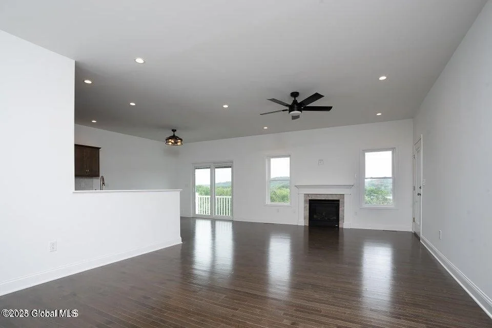 Photo of 933 Ridge View Circle