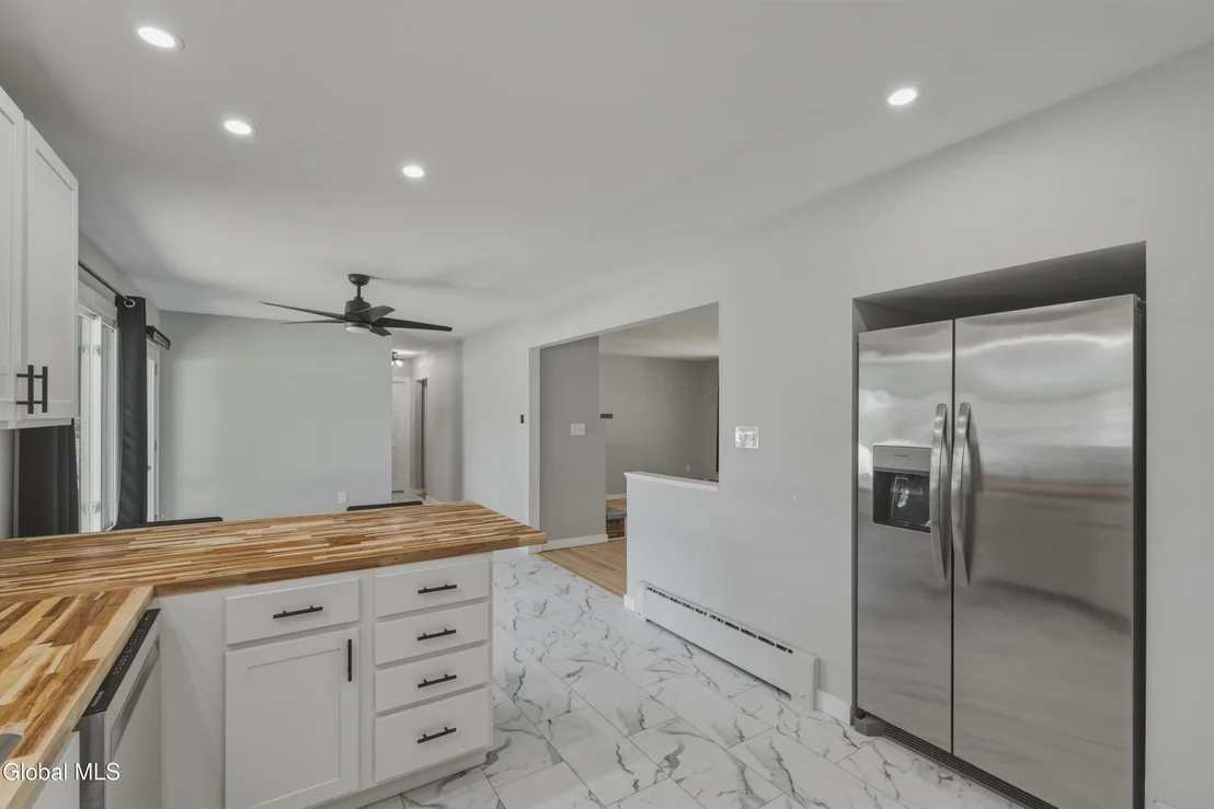 Photo of 10 Kasper Drive