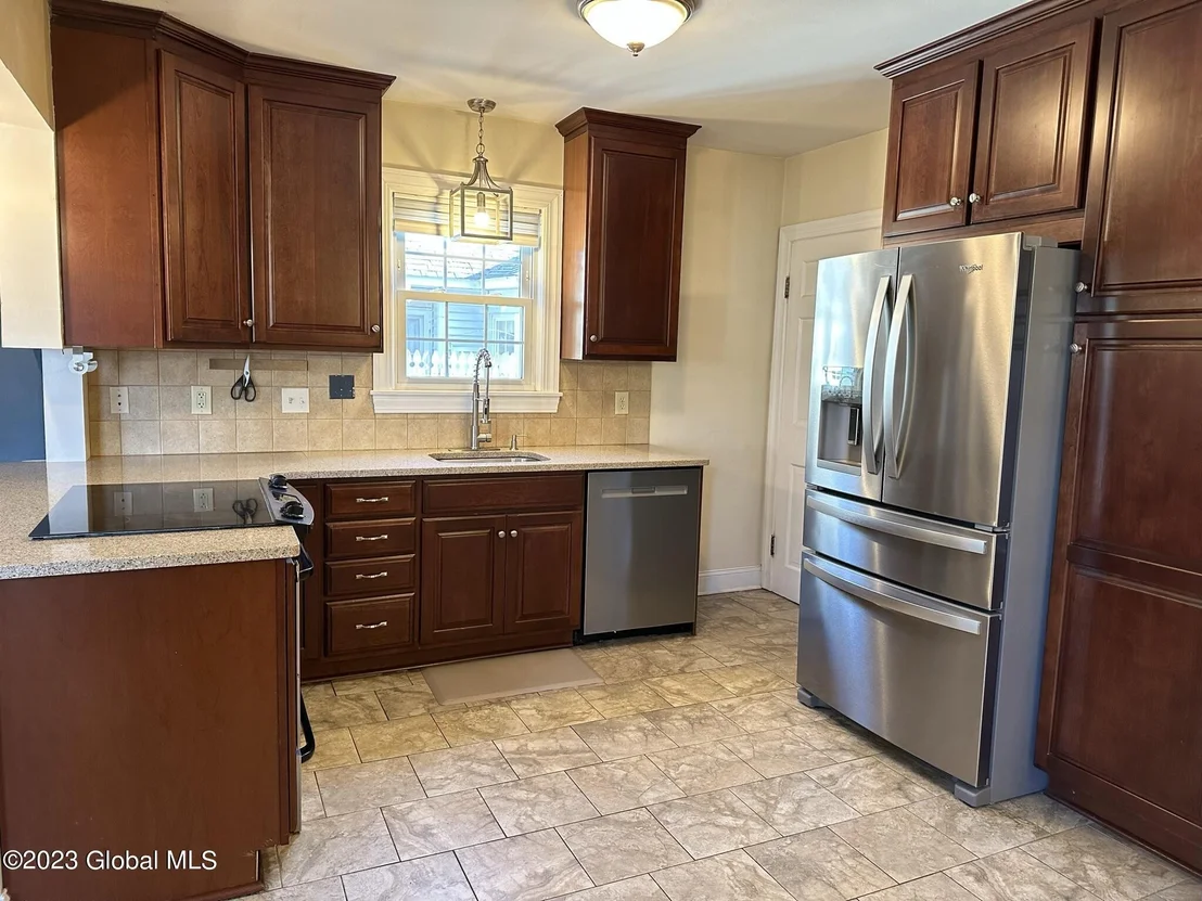 Photo of 14 Berncliff Avenue