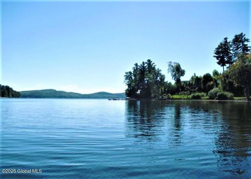 Photo of 19 Pointe Drive