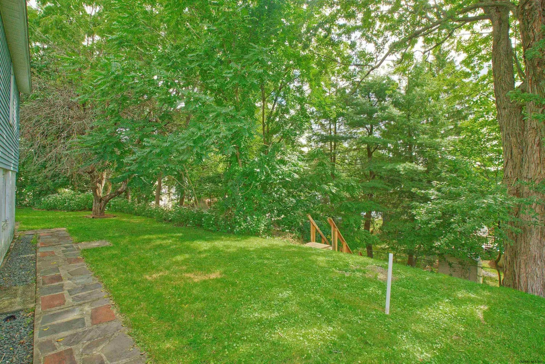 Photo of 3252 TIBBITS Avenue