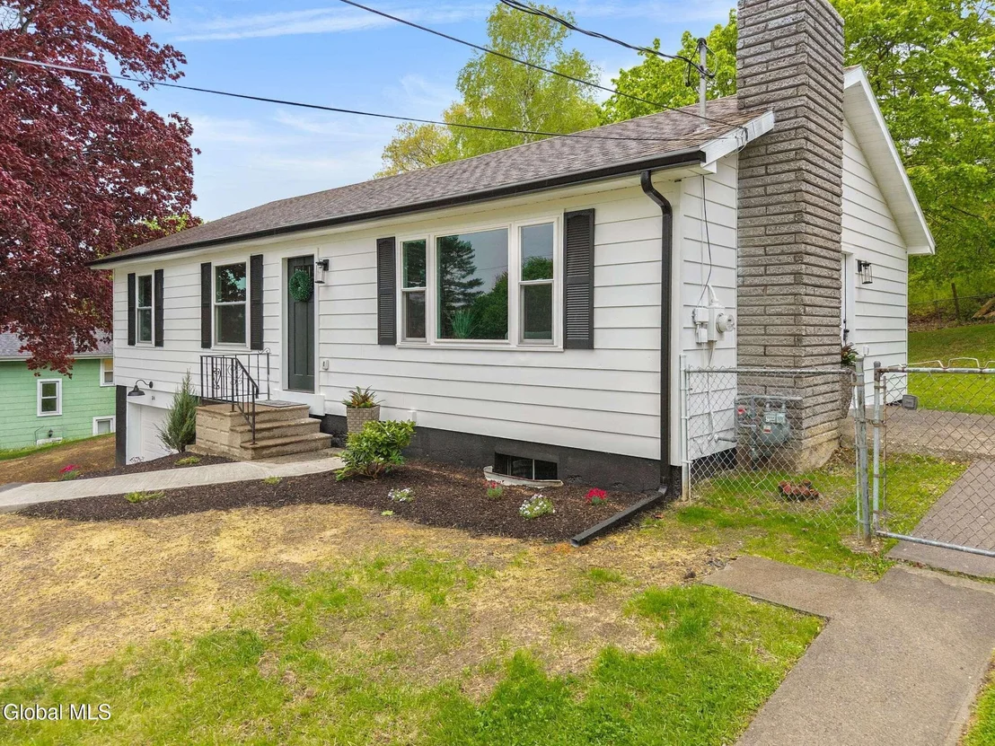 Photo of 34 Wolfert Avenue