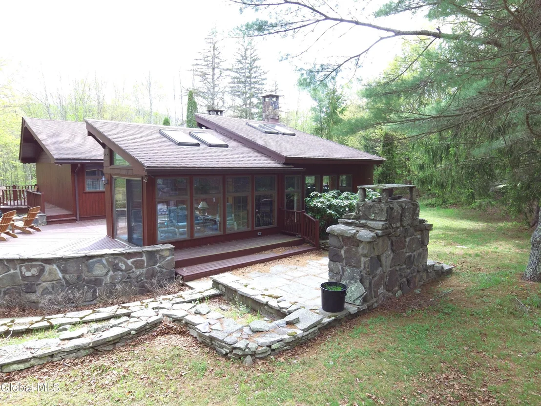 Photo of 184 Cloos Road