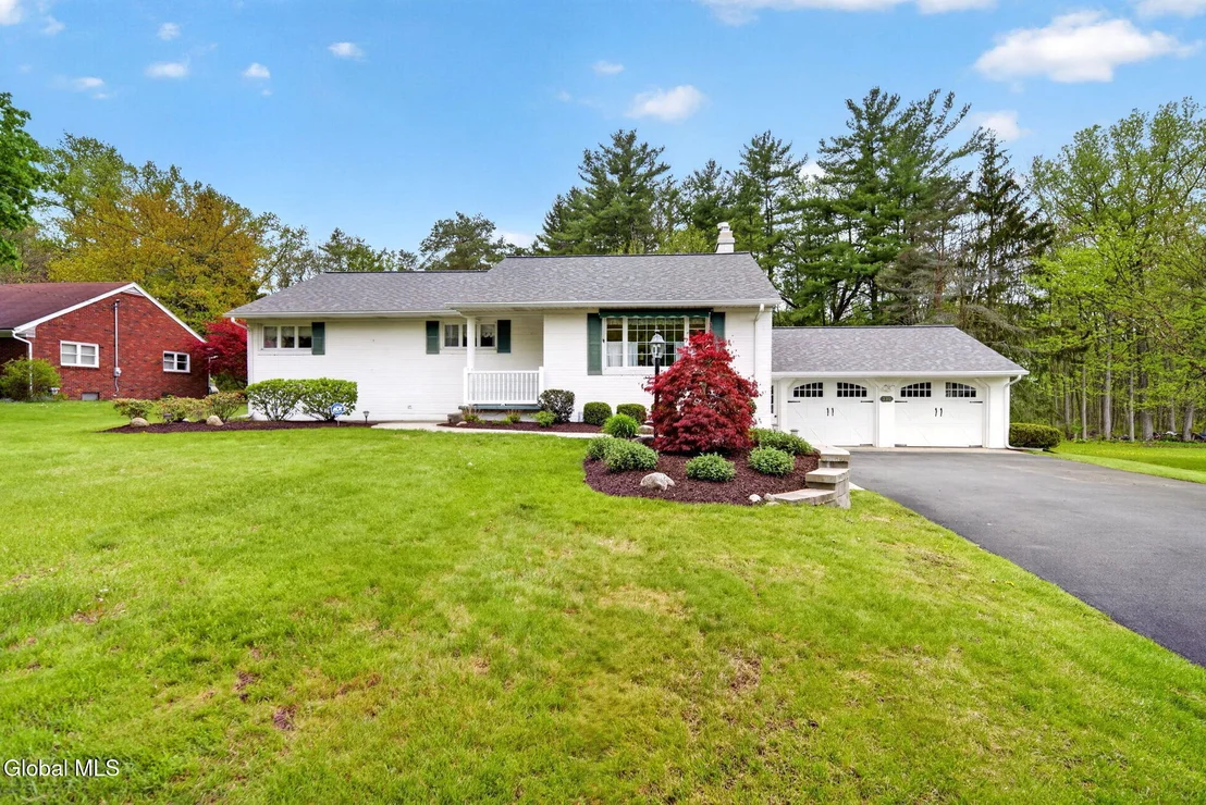 Photo of 280 Lishakill Road