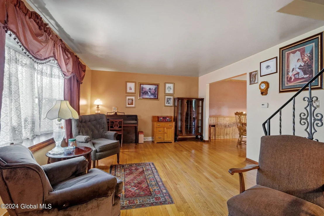 Photo of 136 Fabian Drive
