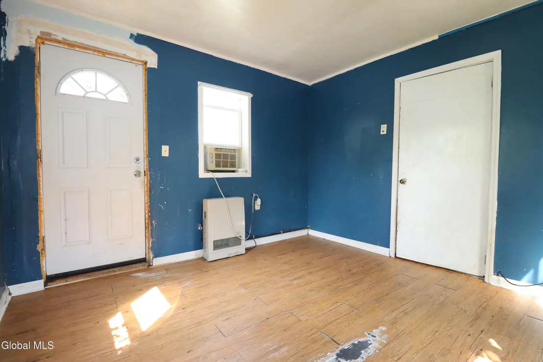 Photo of 2116 Neil Street