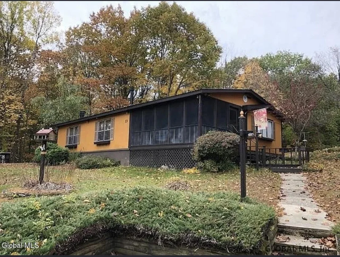 Photo of 13 Circle Drive