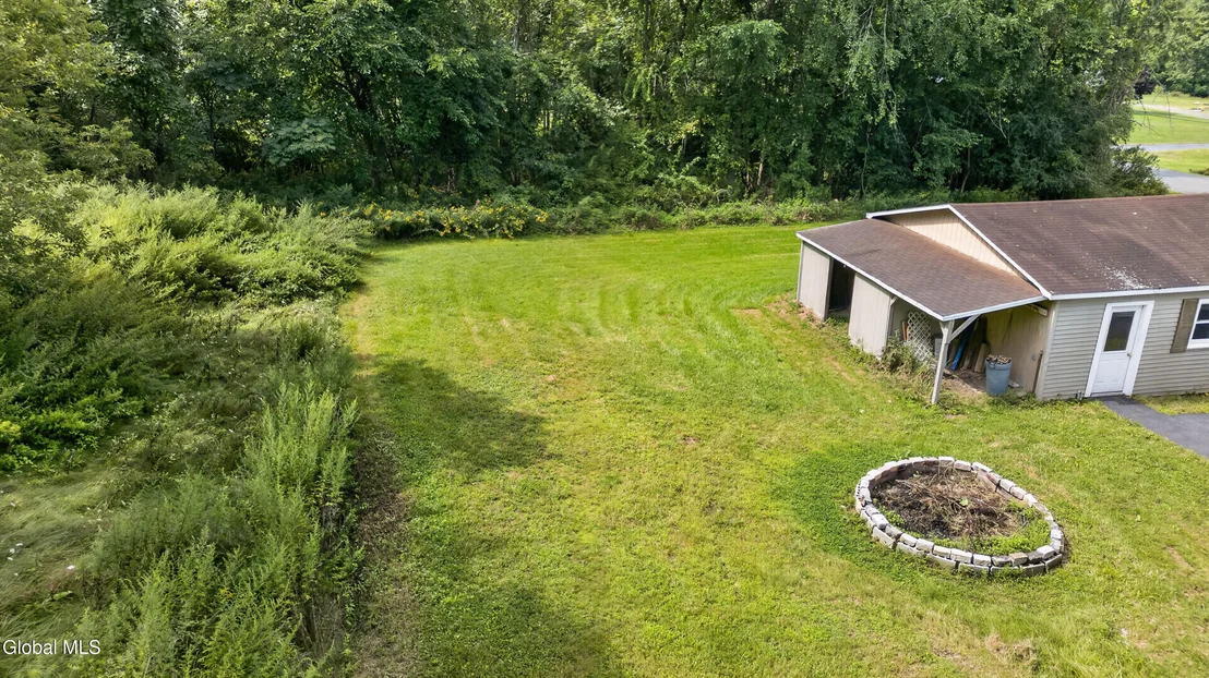 Photo of 683 Knickerbocker Road