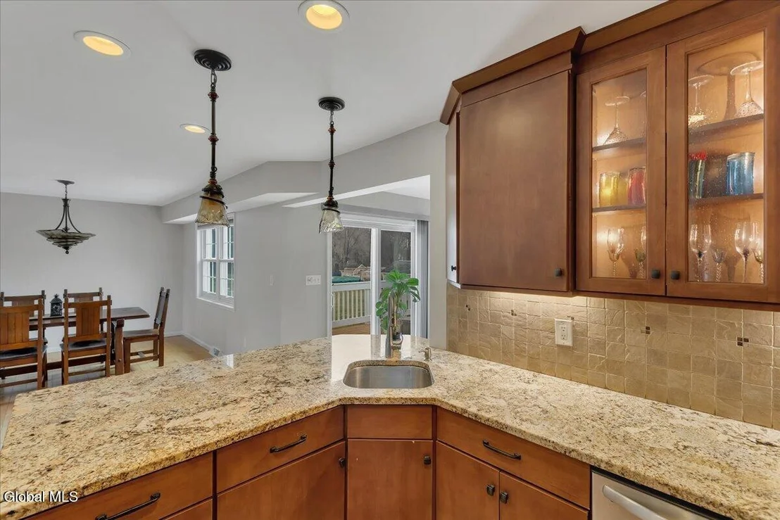 Photo of 128 Horizon Boulevard