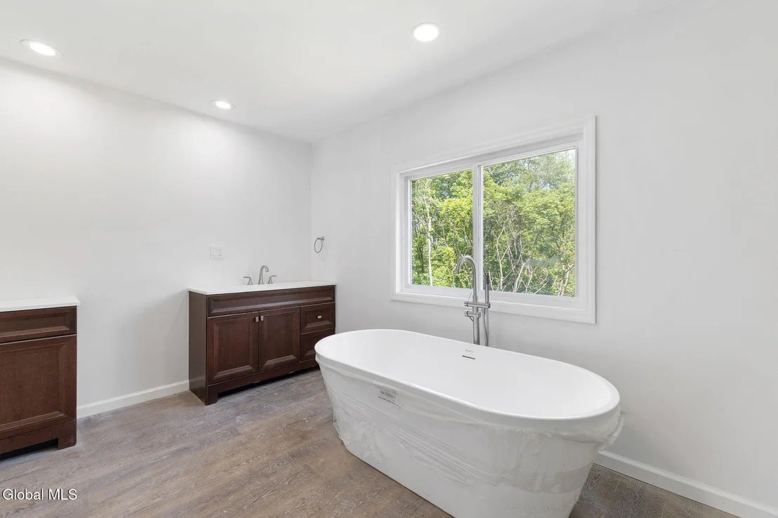 Photo of 5 White Road