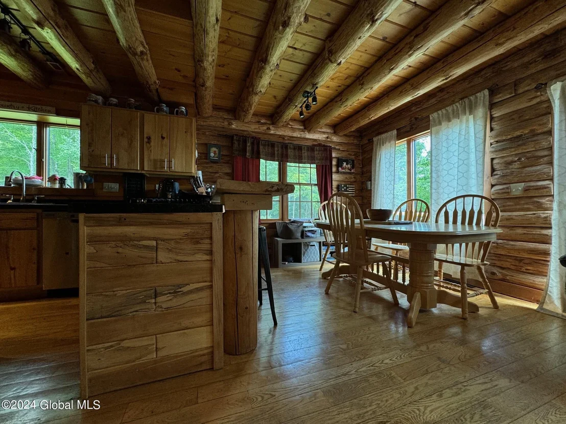 Photo of 75 Forest Way