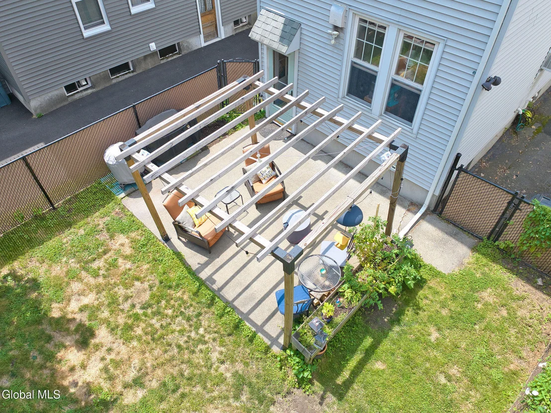 Photo of 20 Forest Avenue
