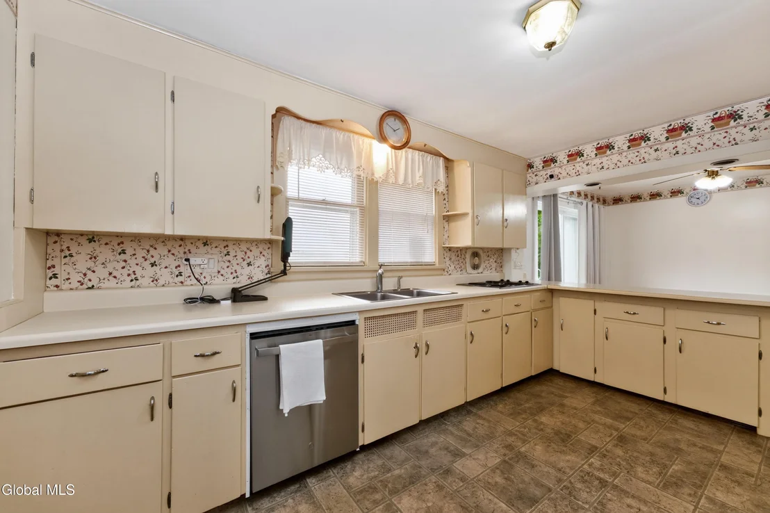 Photo of 32 Sheridan Street