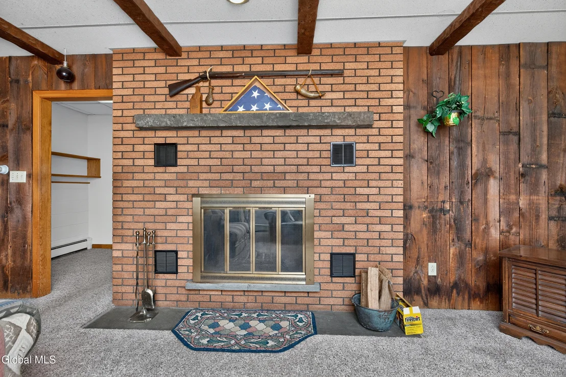 Photo of 137 Mammoth Spring Road