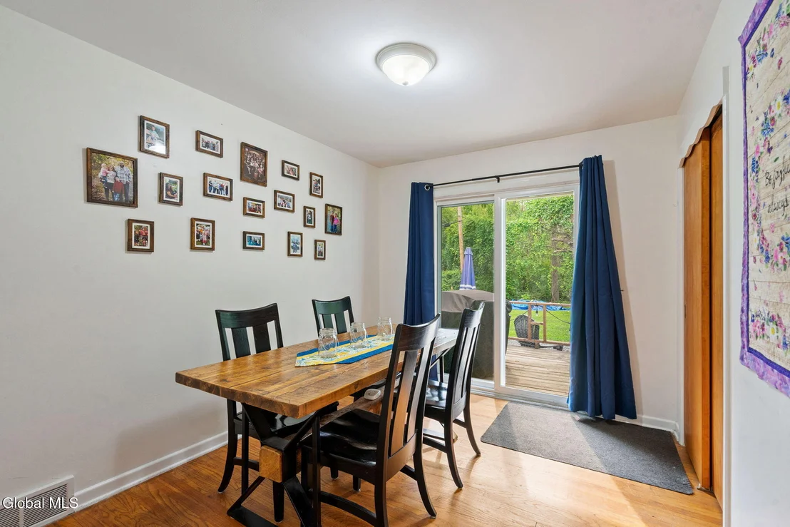 Photo of 2303 Balltown Road