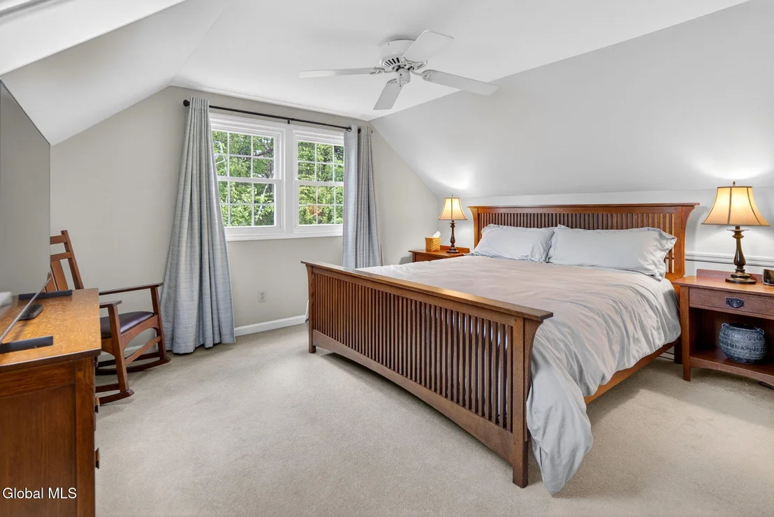 Photo of 16 Leonard Drive