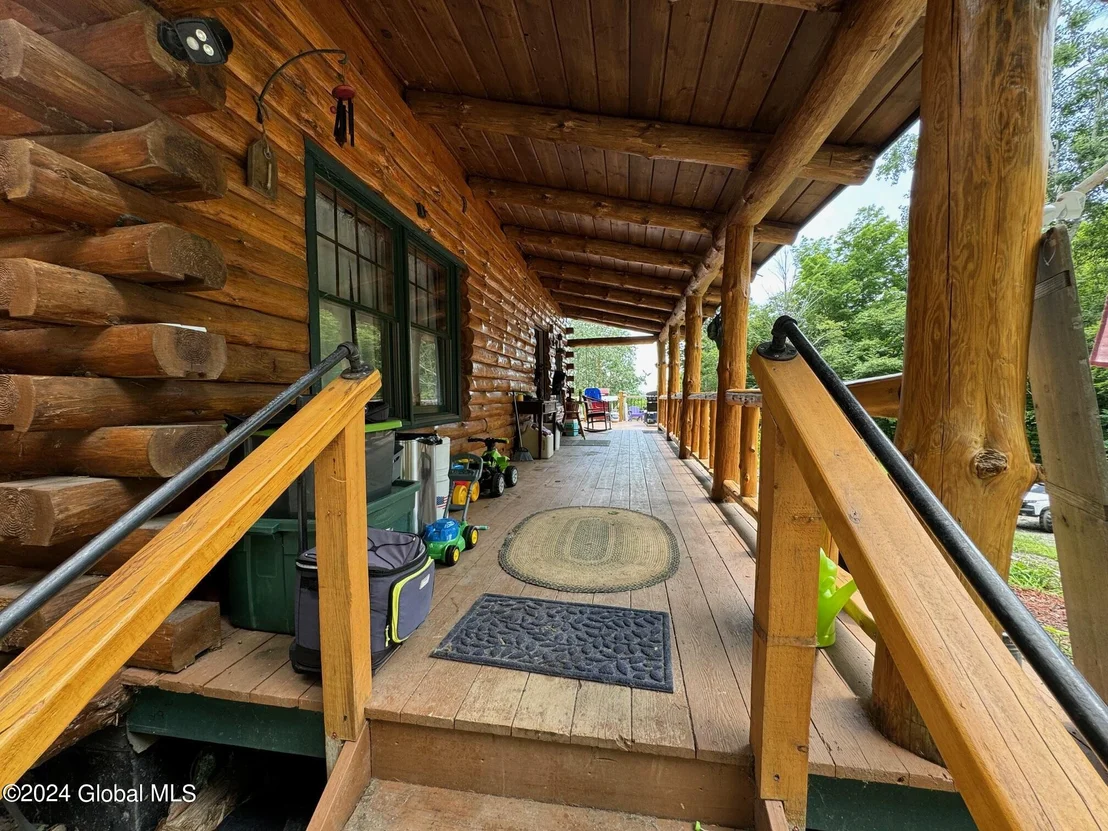 Photo of 75 Forest Way