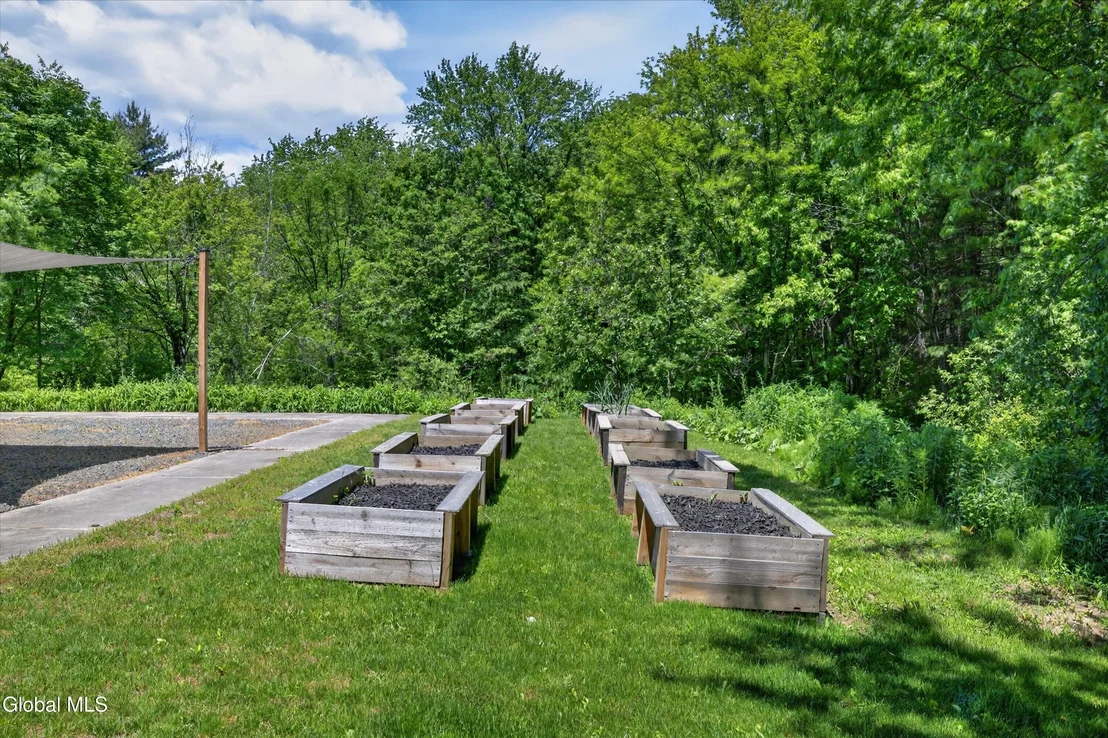 Photo of 162 Clamsteam Road