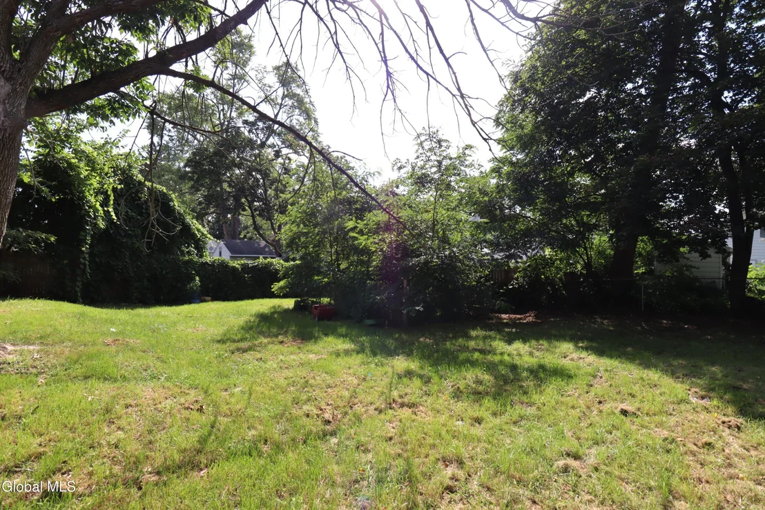 Photo of 2116 Neil Street
