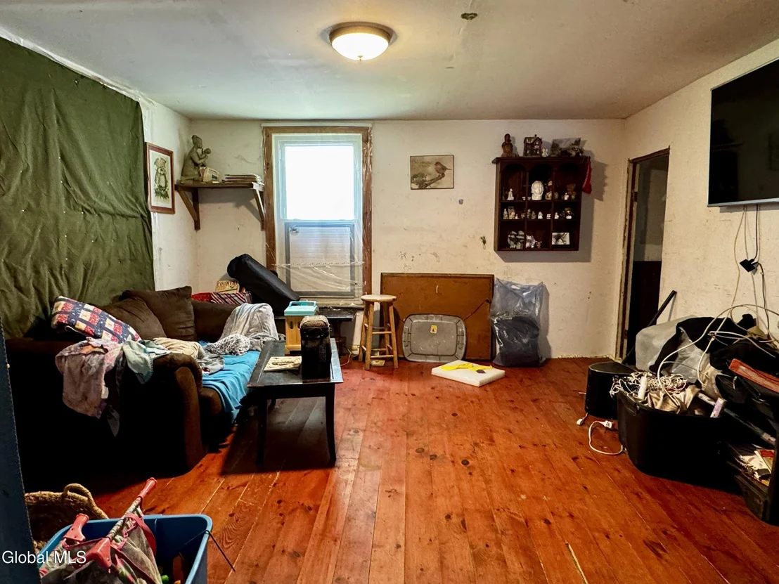 Photo of 21 River Road