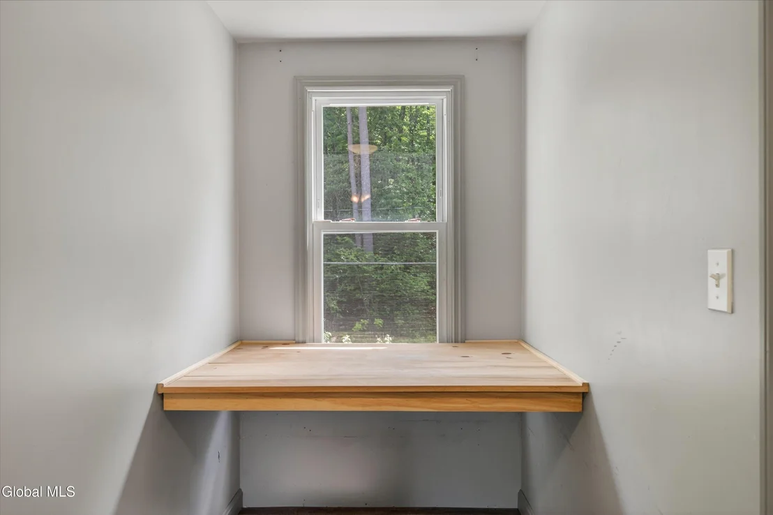 Photo of 162 Clamsteam Road