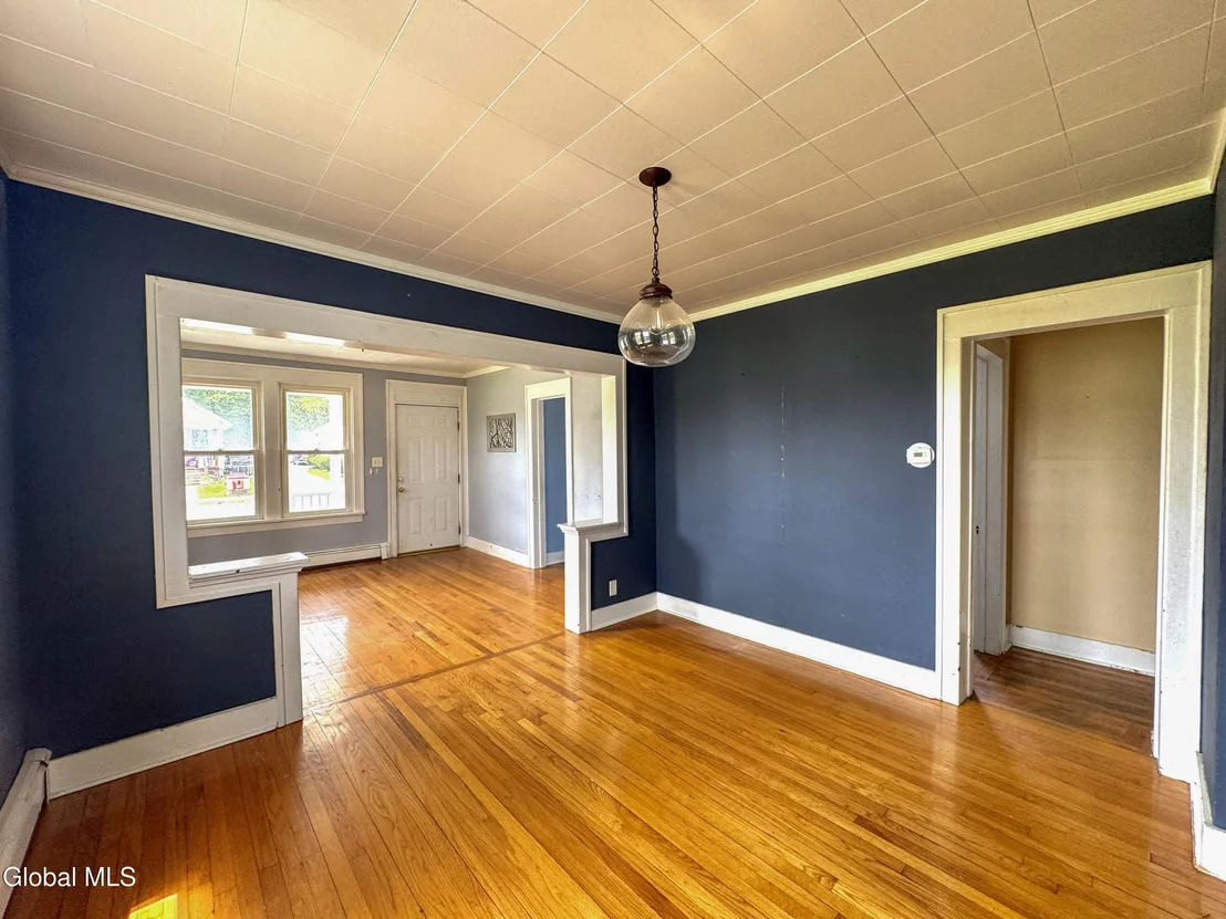 Photo of 2 McConnell Avenue