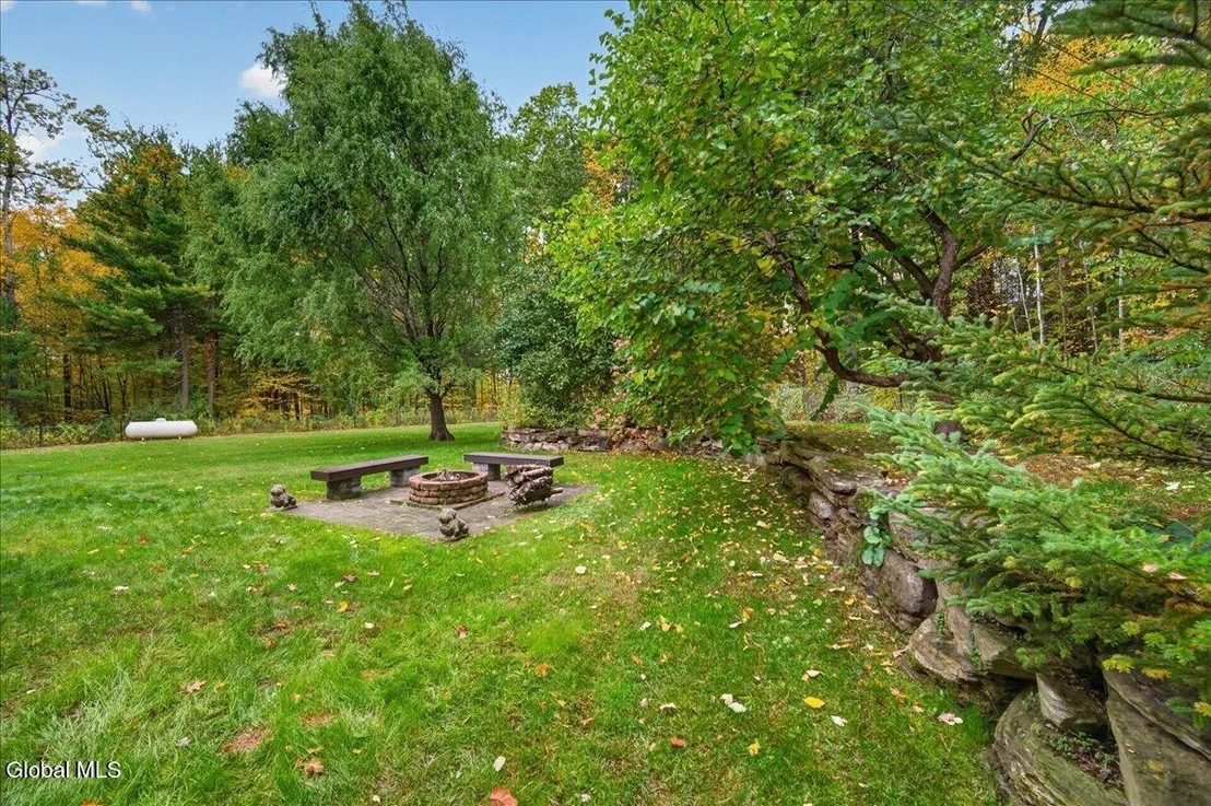 Photo of 74 Putnam Road