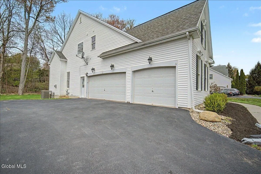 Photo of 10 Tarragon Terrace