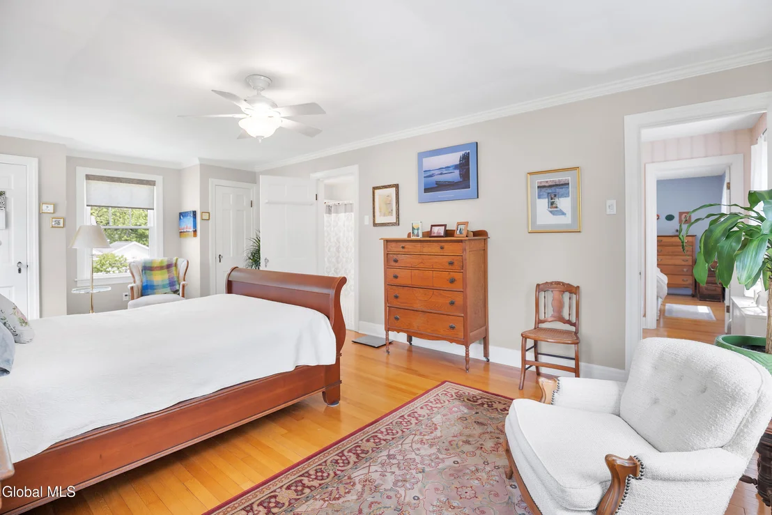 Photo of 723 Sanders Avenue