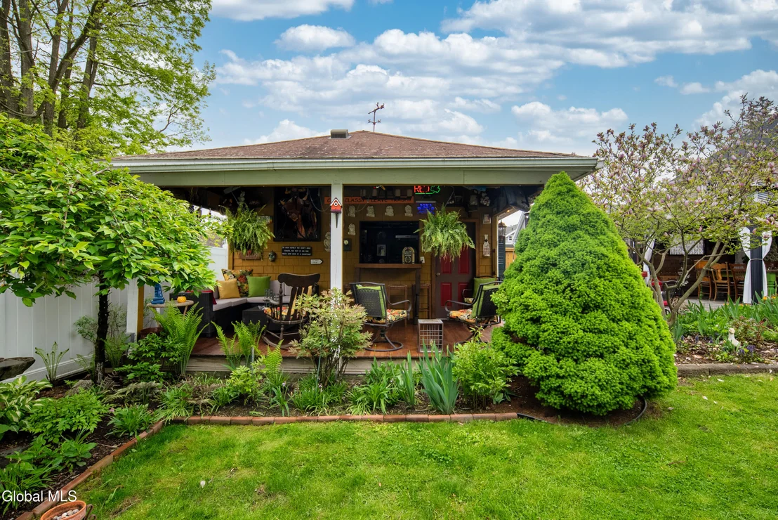 Photo of 321 Glen Avenue