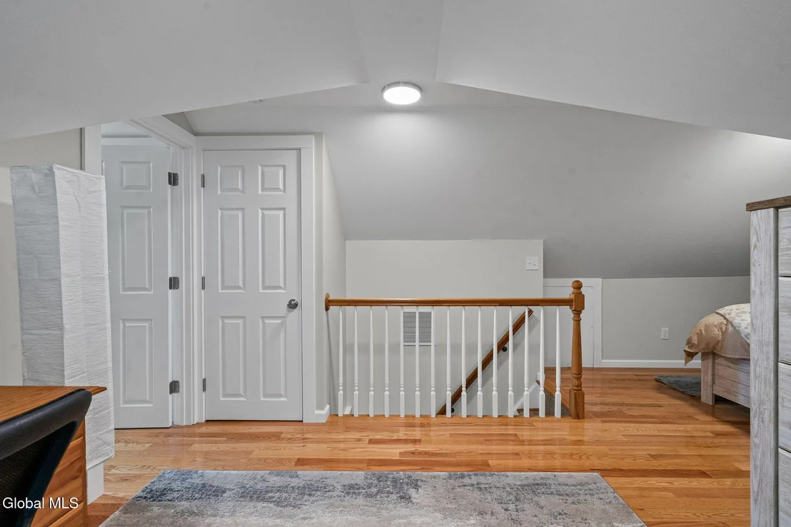 Photo of 370 Princetown Road
