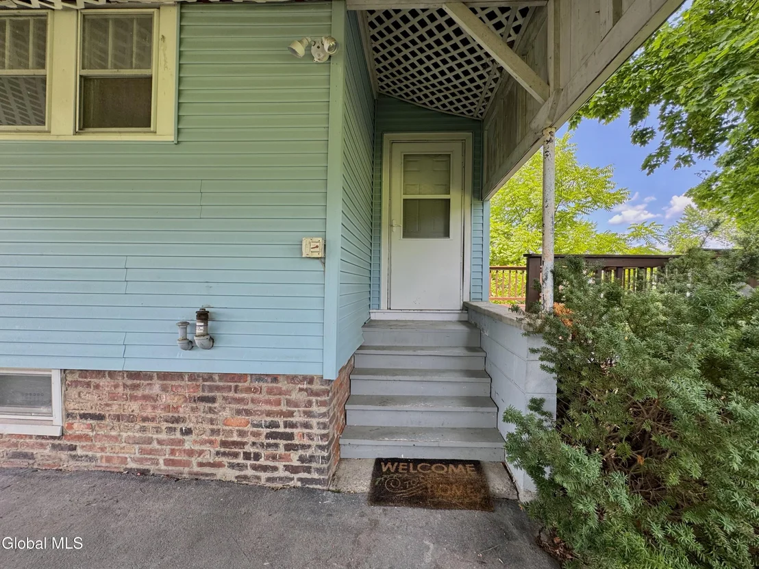 Photo of 2 McConnell Avenue