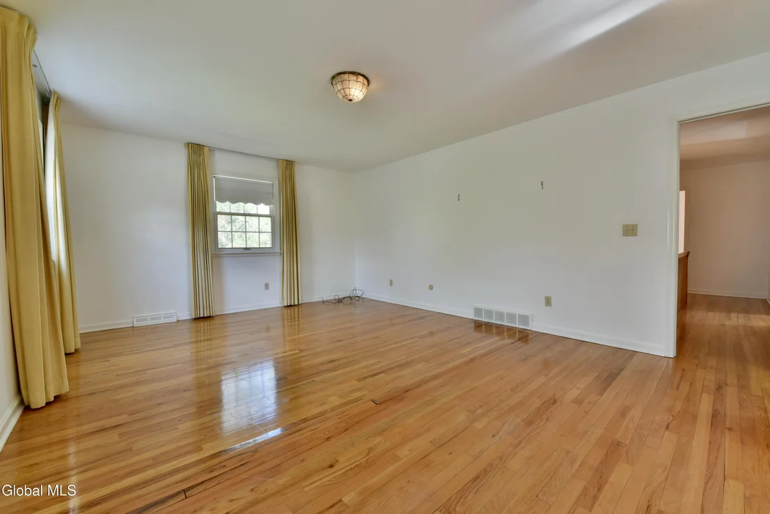 Photo of 1205 Viewmont Drive