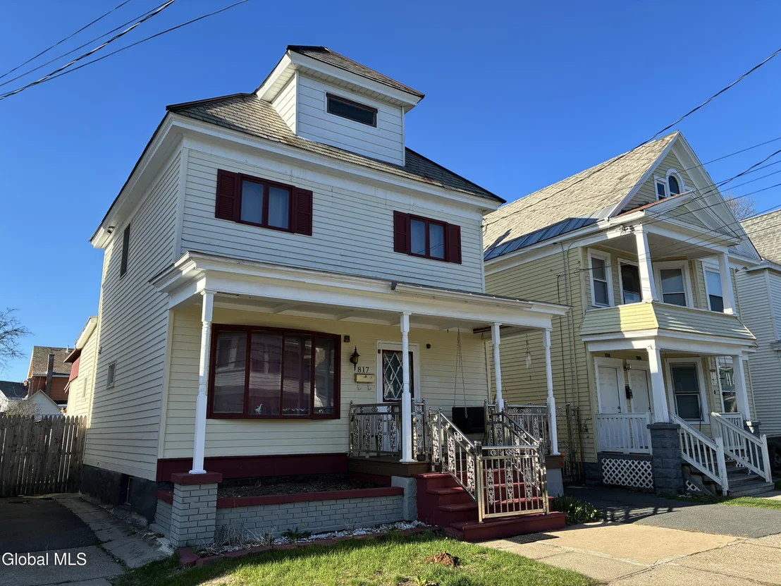 Photo of 817 Holland Road