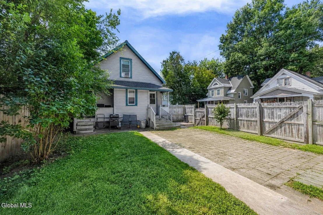 Photo of 2101 Colgate Place