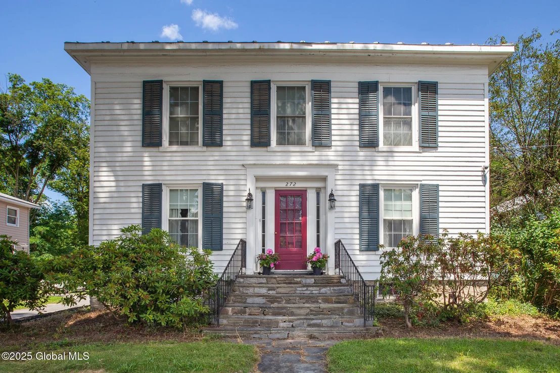 Photo of 272 Main Street