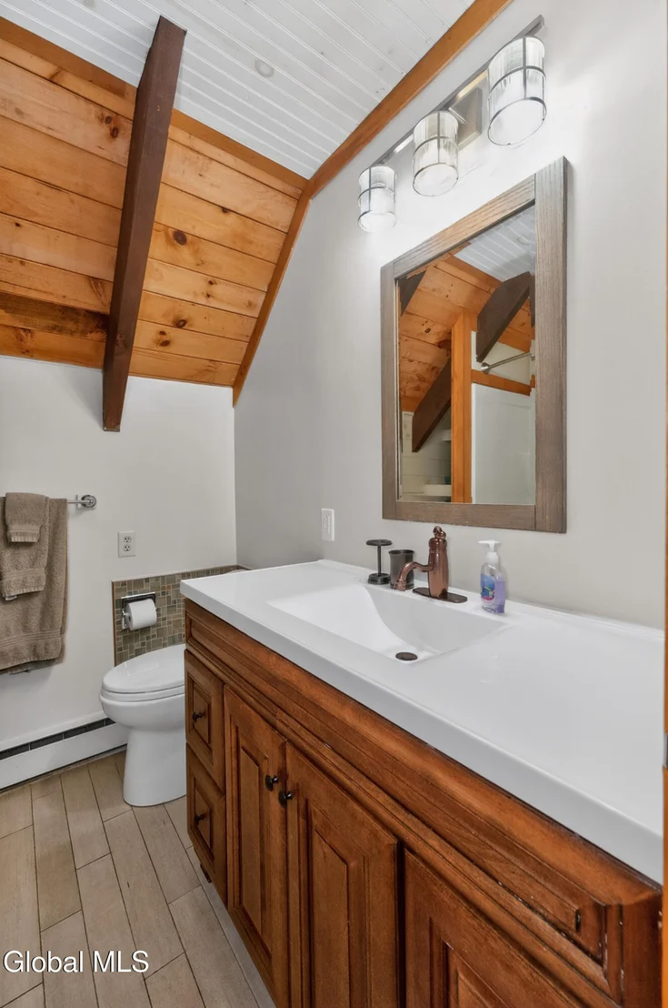 Photo of 55 Lakeview Drive